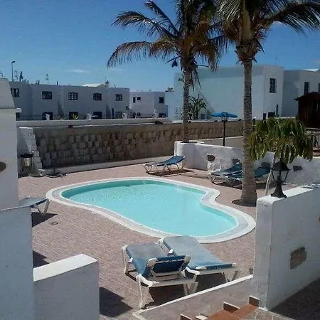 Zuzamon * Puerto del Carmen (Lanzarote)